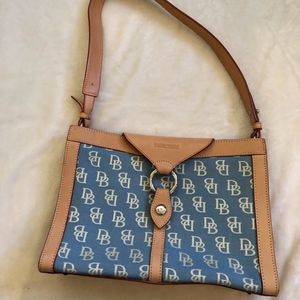 Dooney & Bourke Tote